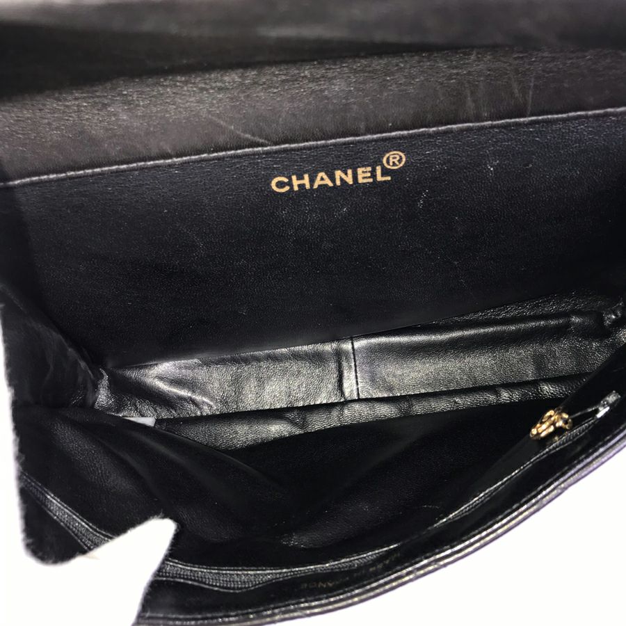 シャネル ショルダーバッグ