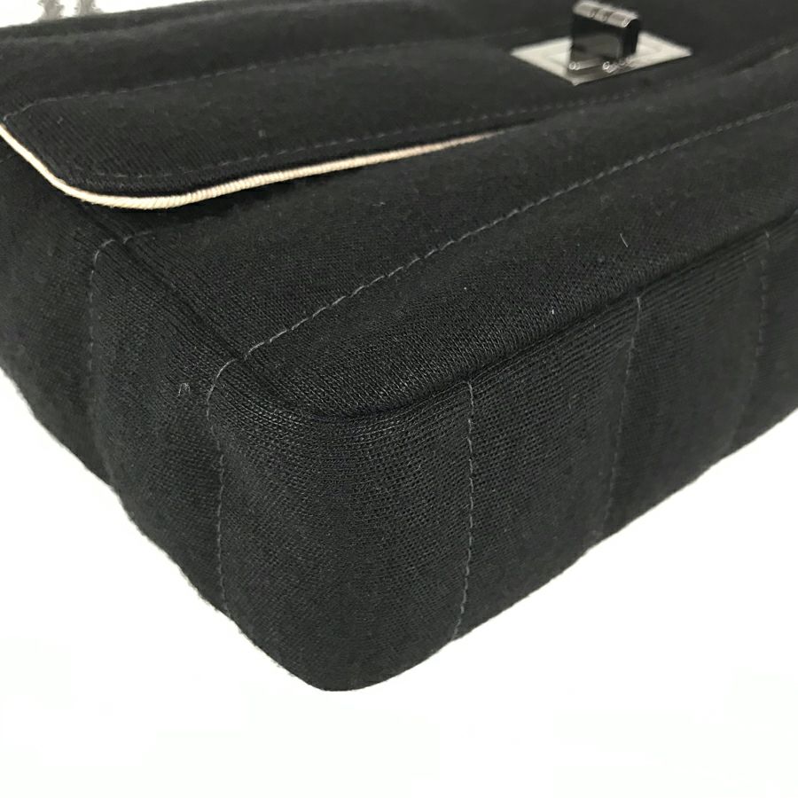 シャネル ショルダーバッグ