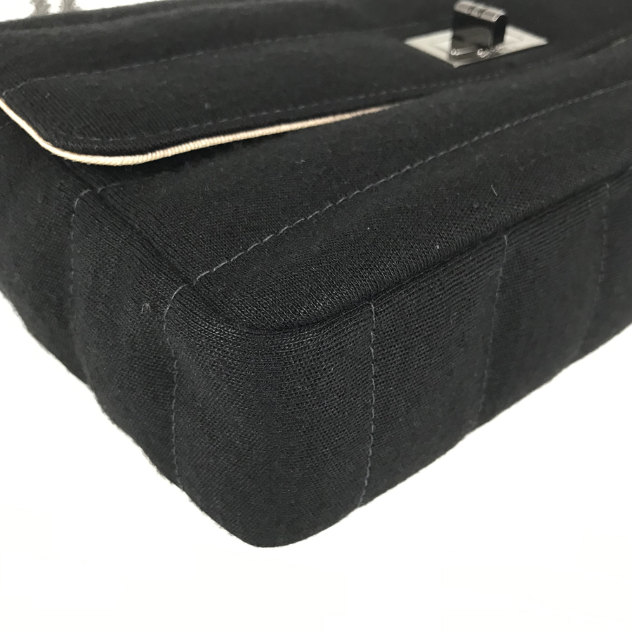 シャネル ショルダーバッグ