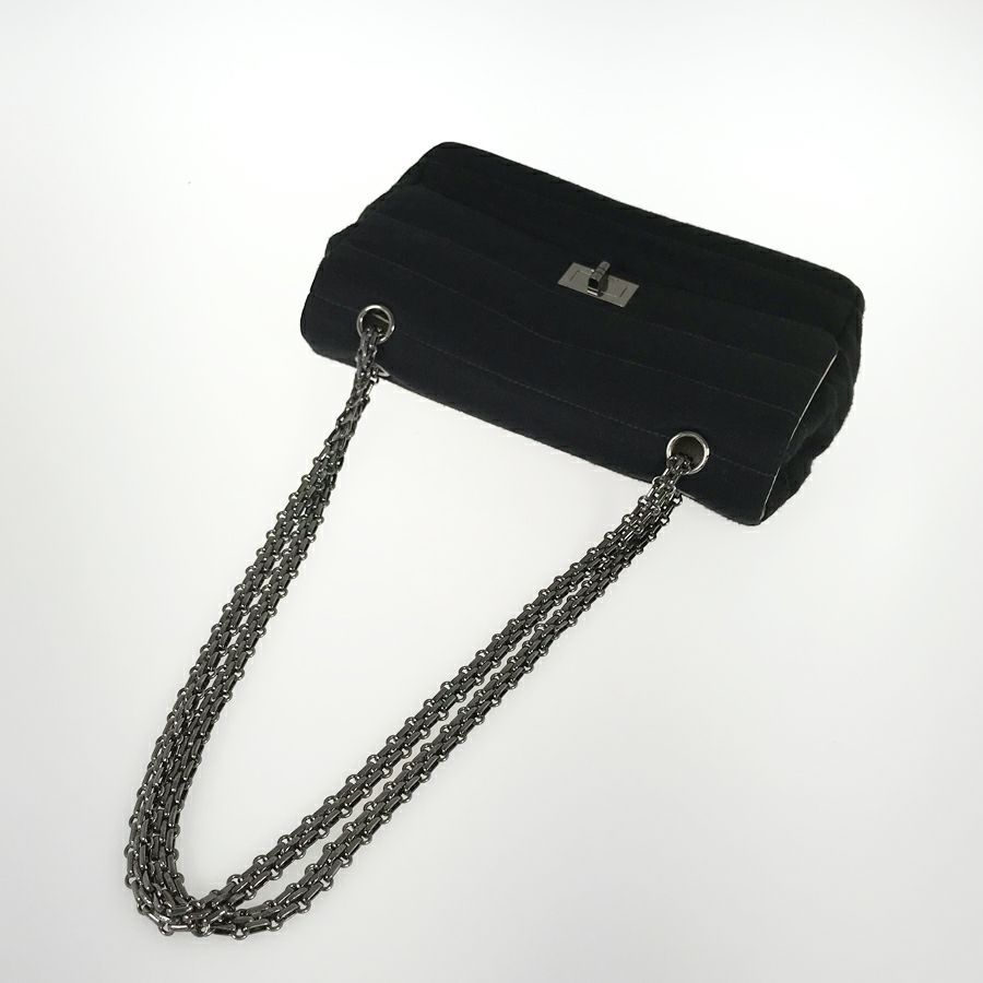 シャネル ショルダーバッグ