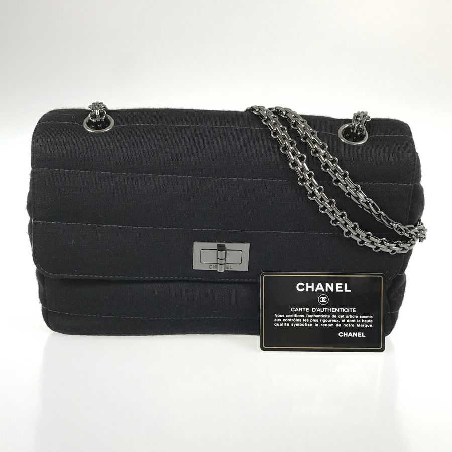 シャネル ショルダーバッグ