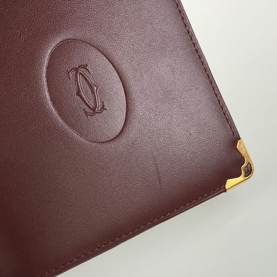 カルティエ 二つ折り財布