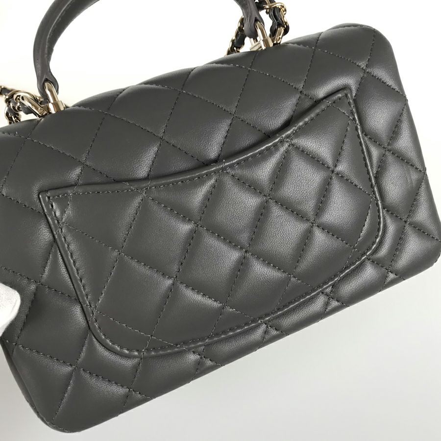 シャネル ショルダーバッグ