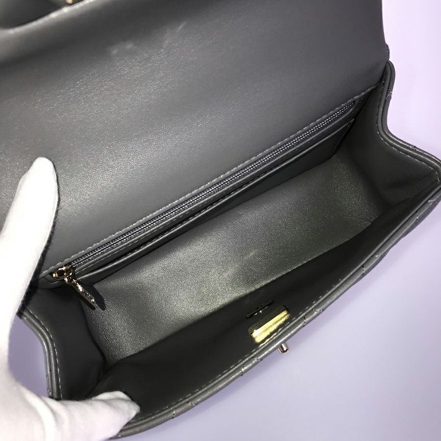 シャネル ショルダーバッグ