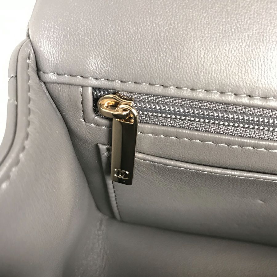 シャネル ショルダーバッグ