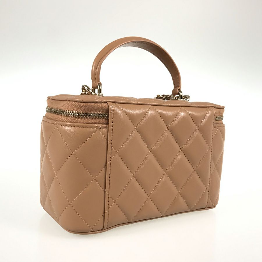 シャネル ショルダーバッグ