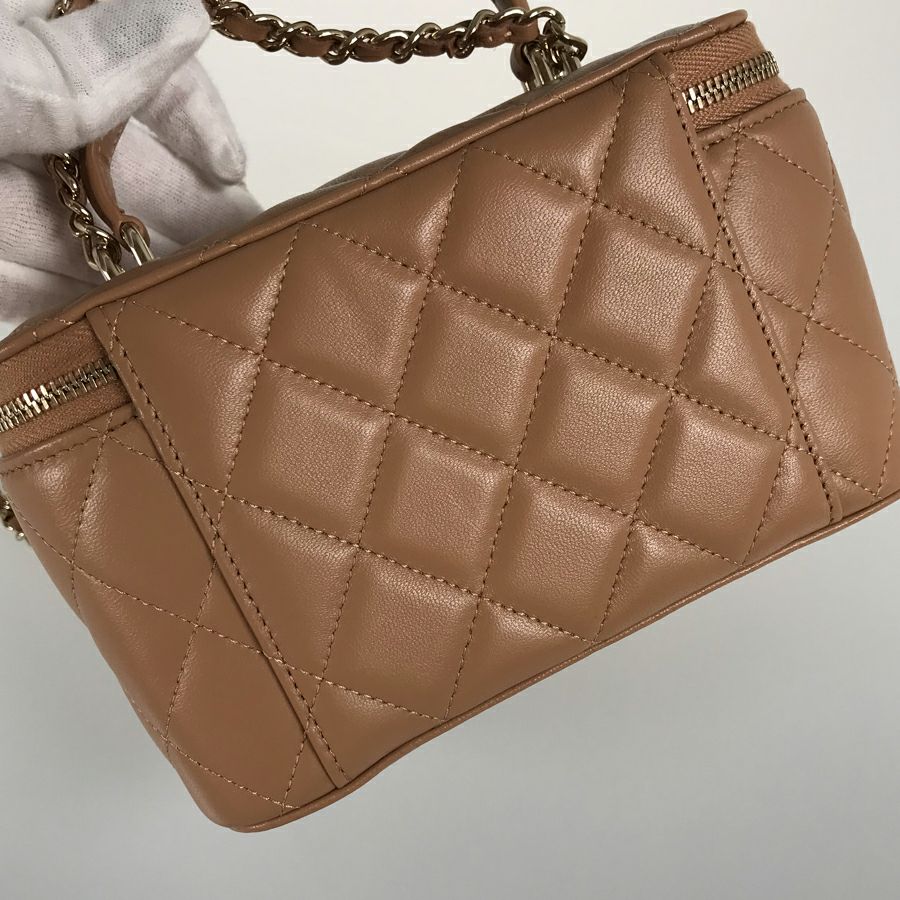 シャネル ショルダーバッグ