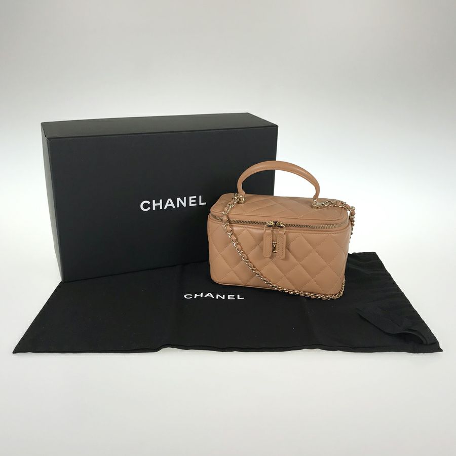 シャネル ショルダーバッグ