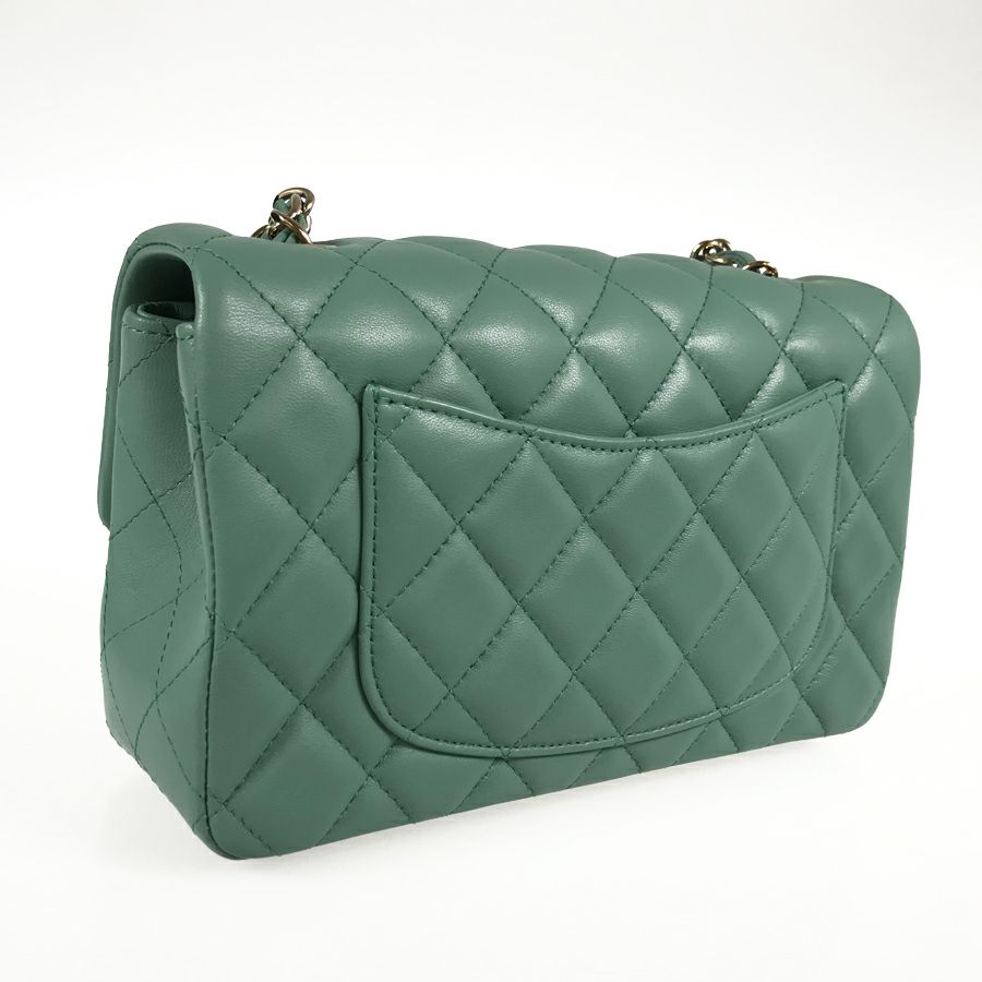 シャネル ショルダーバッグ