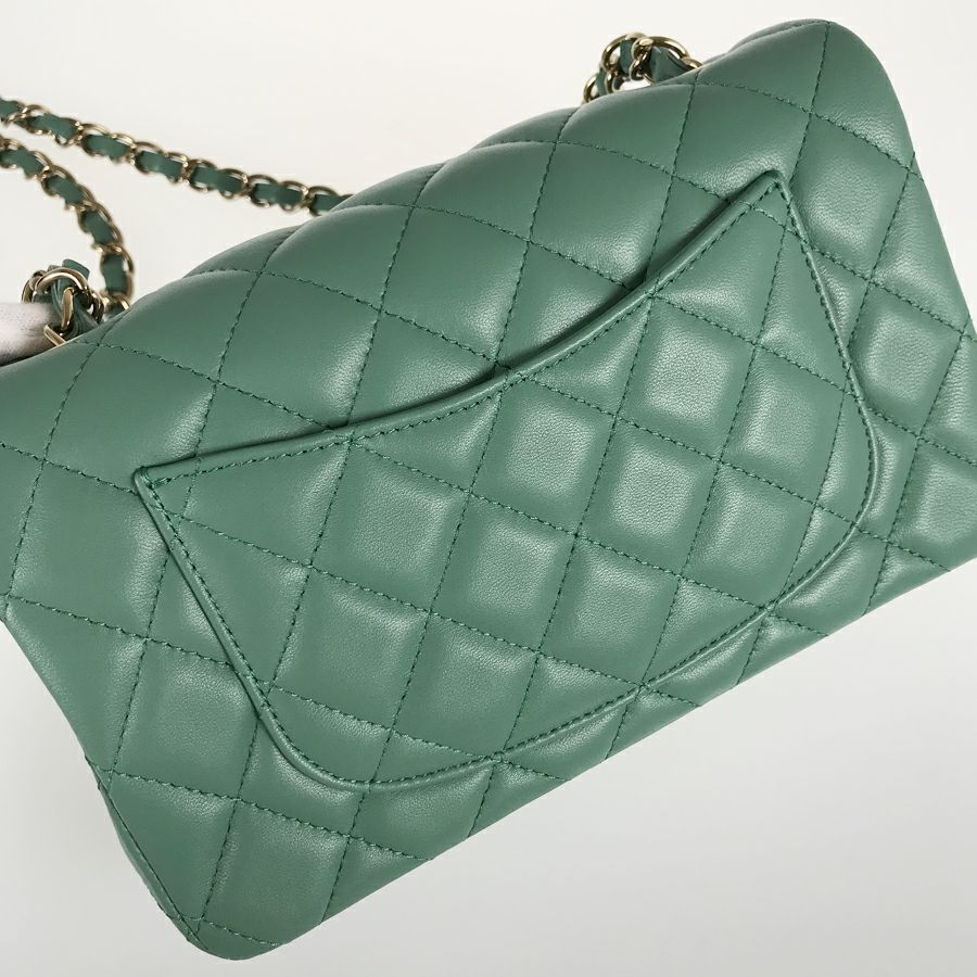 シャネル ショルダーバッグ