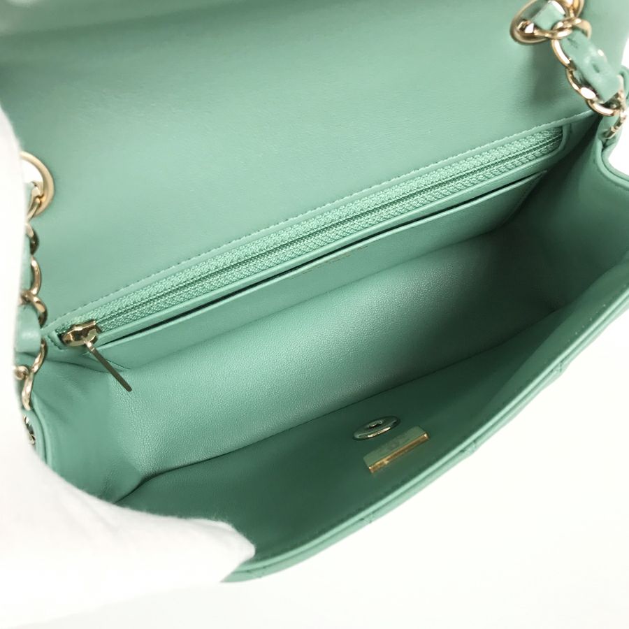 シャネル ショルダーバッグ