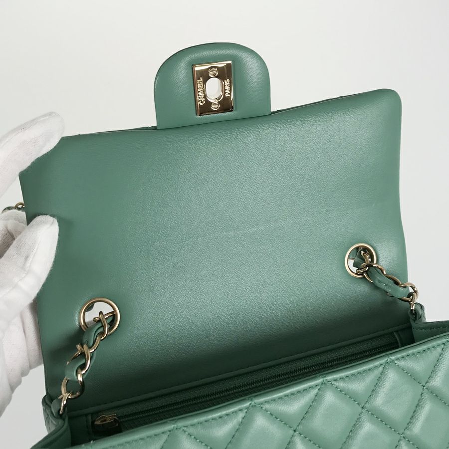 シャネル ショルダーバッグ