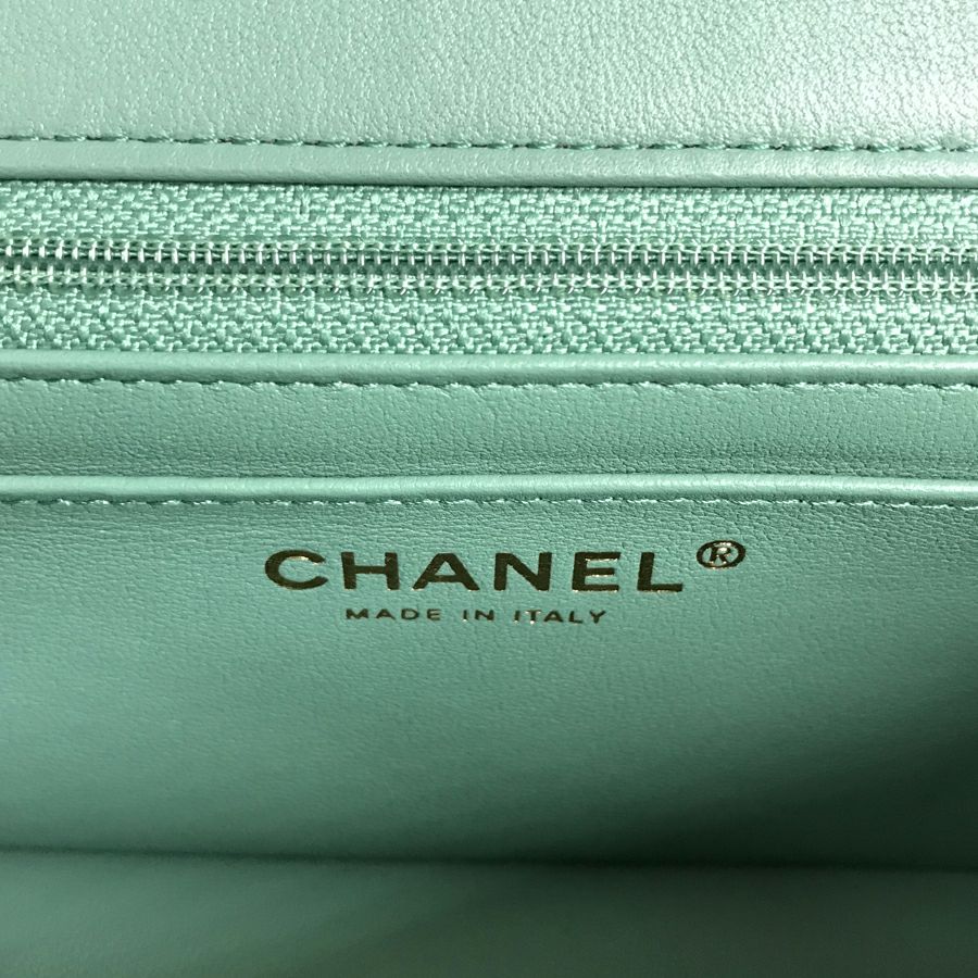 シャネル ショルダーバッグ