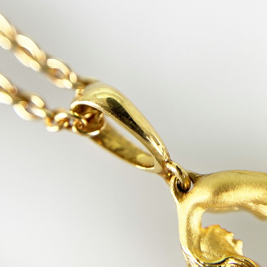 カレライカレラ ネックレス