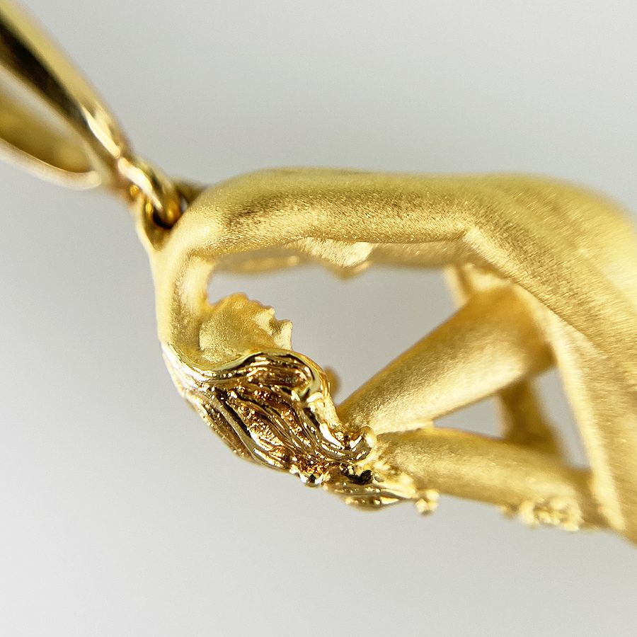 カレライカレラ ネックレス