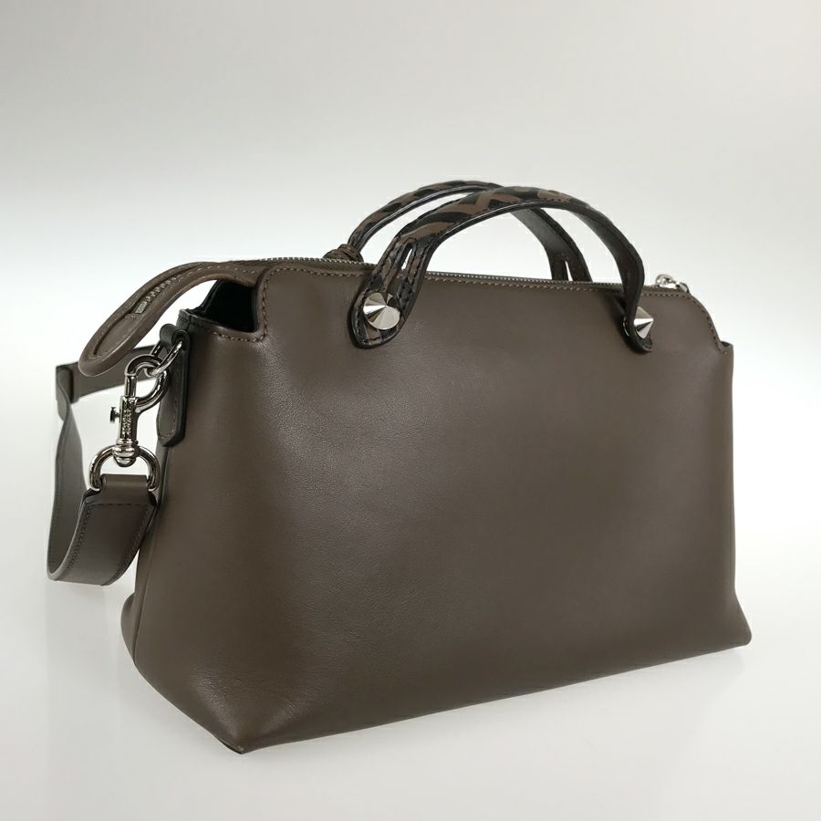 フェンディ ハンドバッグ