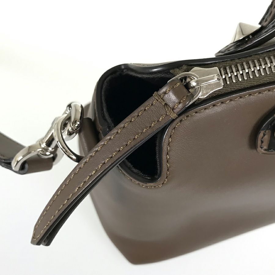 フェンディ ハンドバッグ