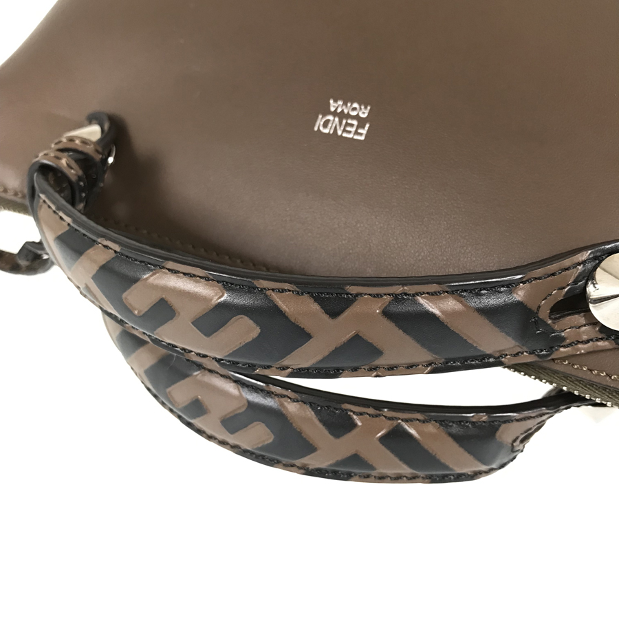 フェンディ ハンドバッグ