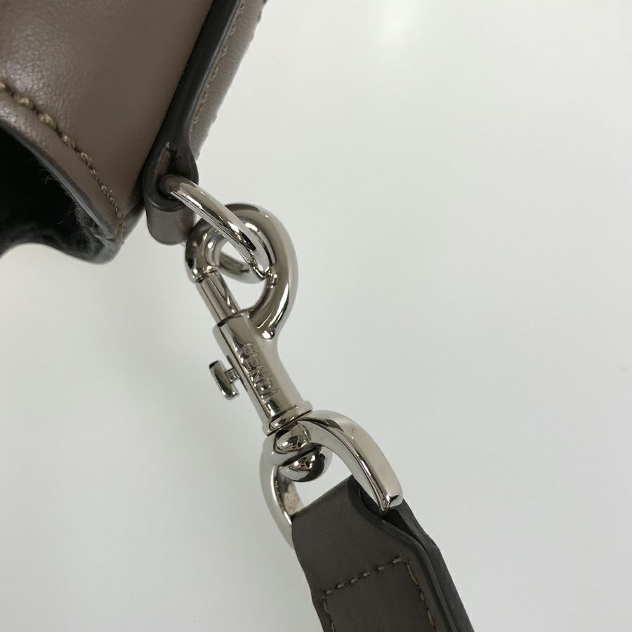 フェンディ ハンドバッグ