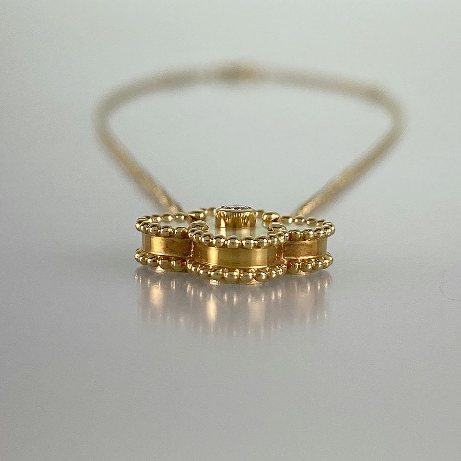 ヴァンクリーフ＆アーペル ネックレス