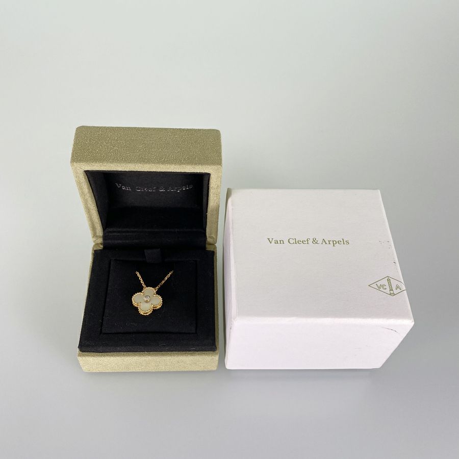 ヴァンクリーフ＆アーペル ネックレス