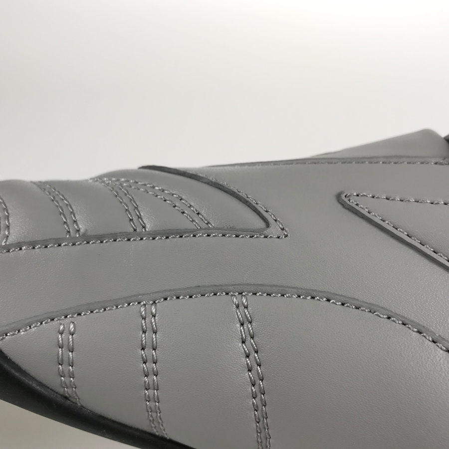 バレンシアガ レディース スニーカー