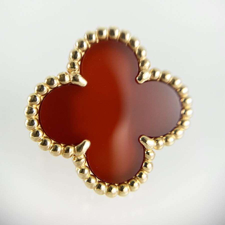 ヴァンクリーフ＆アーペル ピアス