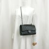 シャネル ショルダーバッグ
