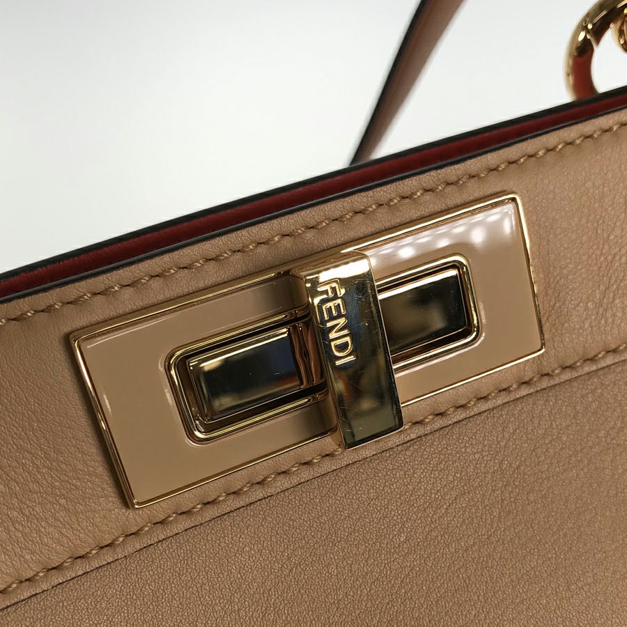 フェンディ ハンドバッグ