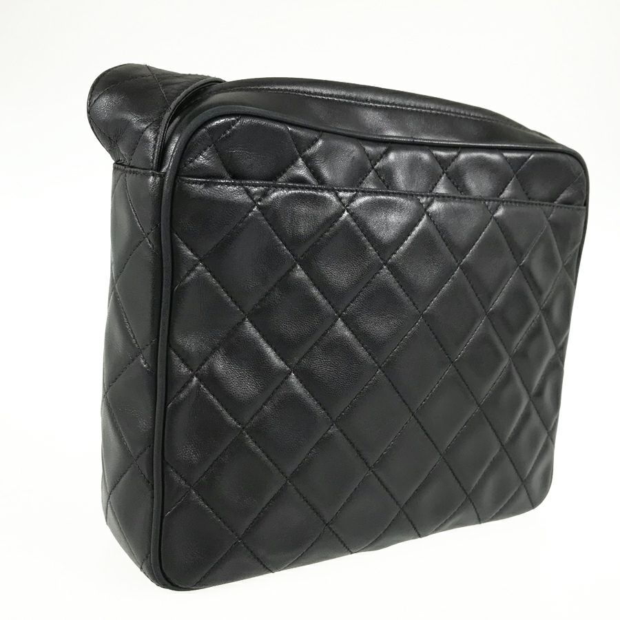 シャネル ショルダーバッグ