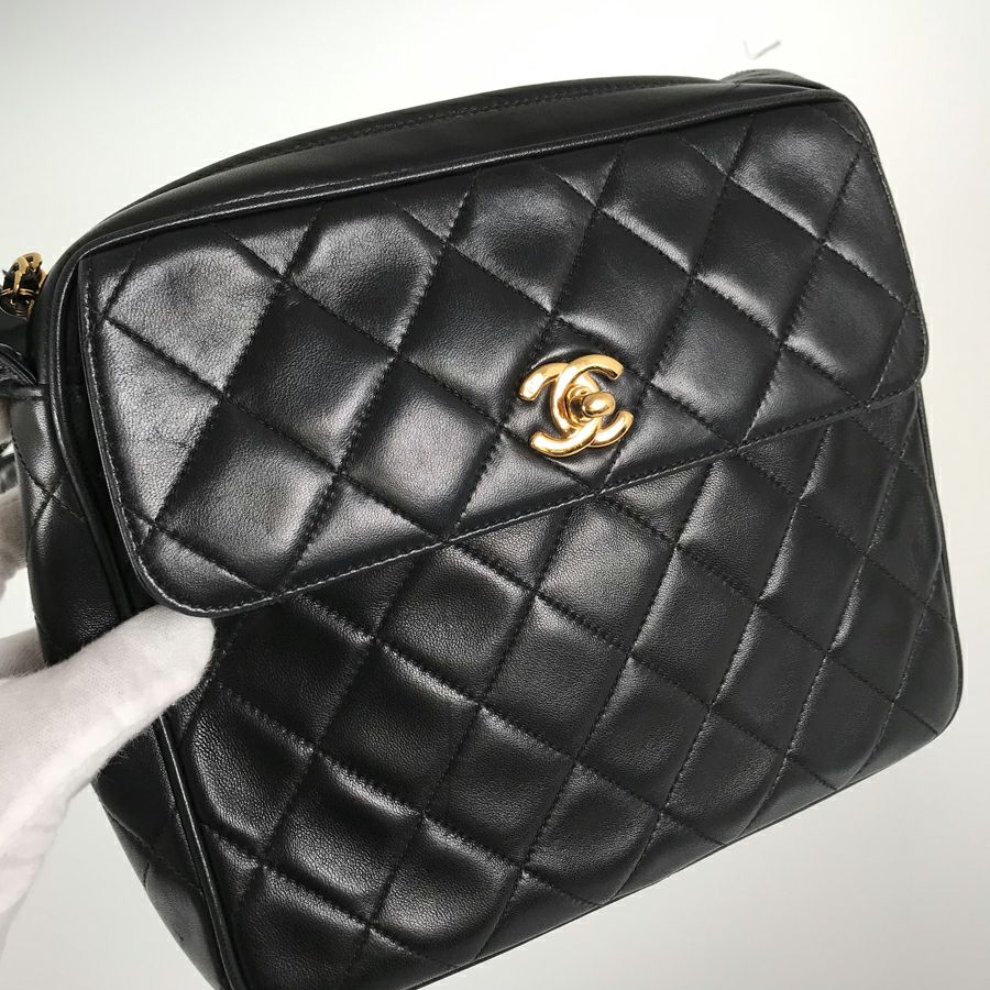 シャネル ショルダーバッグ