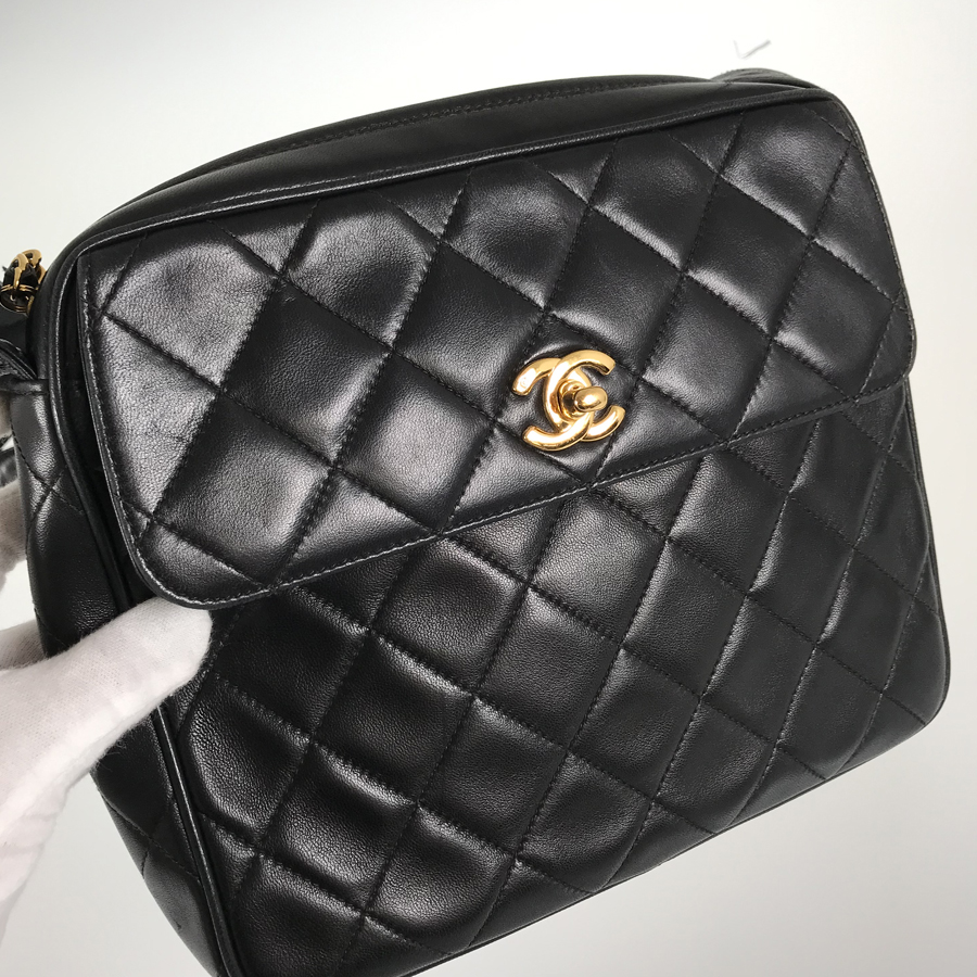 シャネル ショルダーバッグ