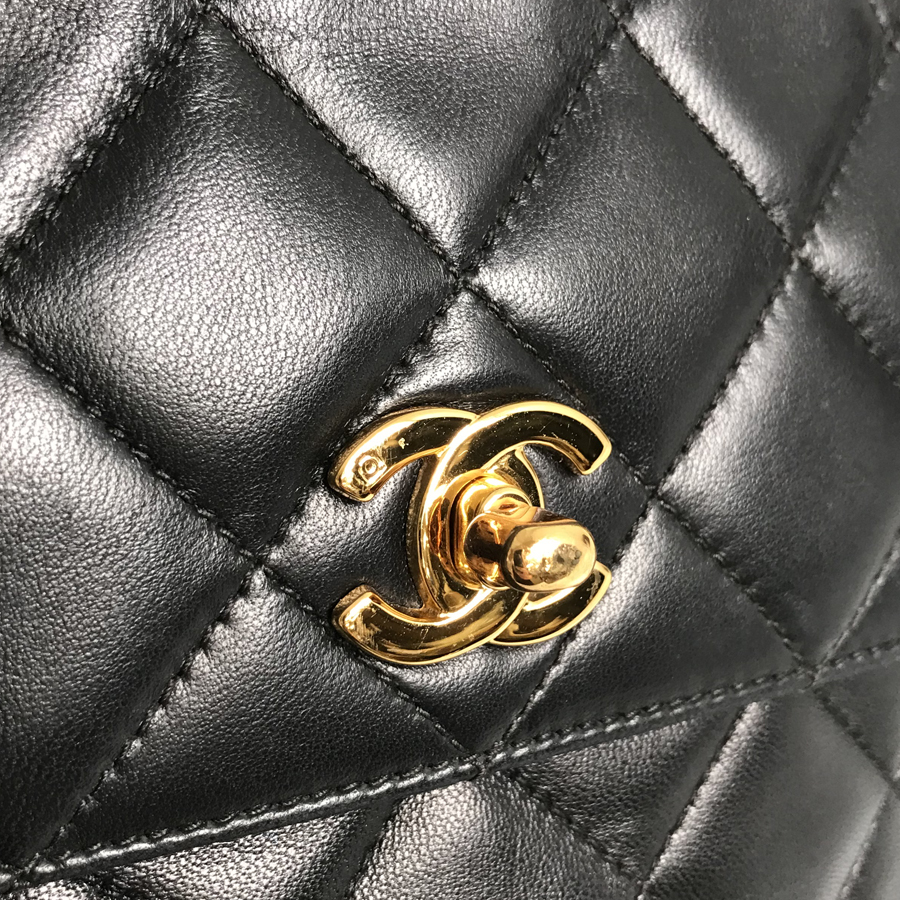 シャネル ショルダーバッグ