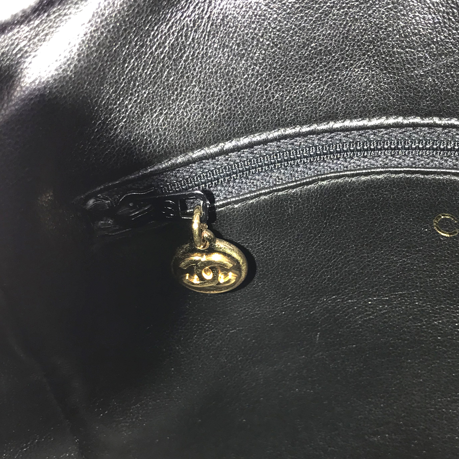 シャネル ショルダーバッグ