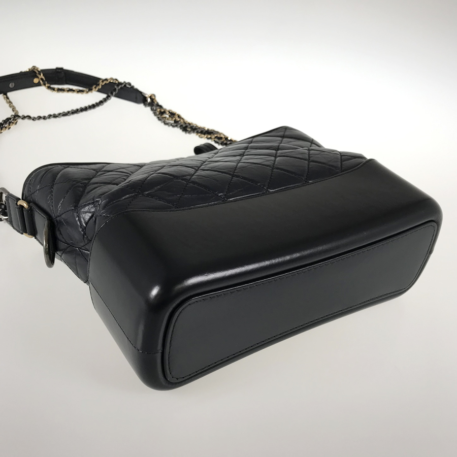 シャネル ショルダーバッグ