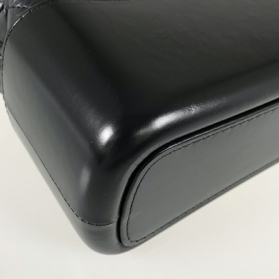 シャネル ショルダーバッグ