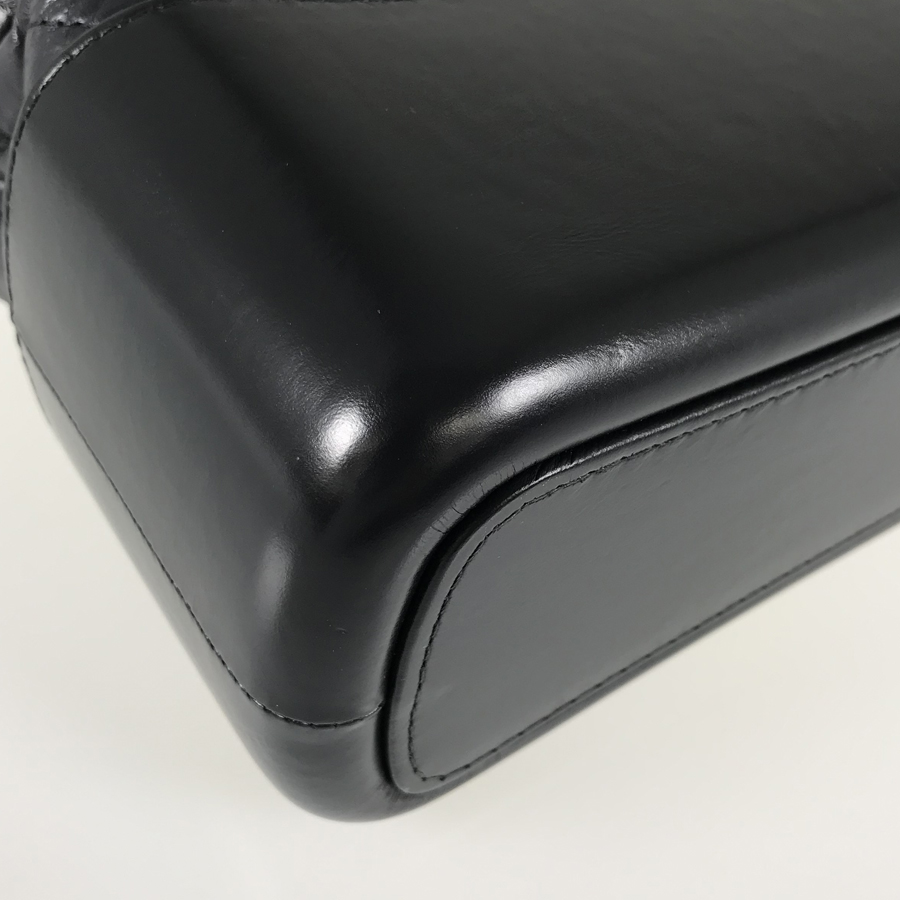 シャネル ショルダーバッグ