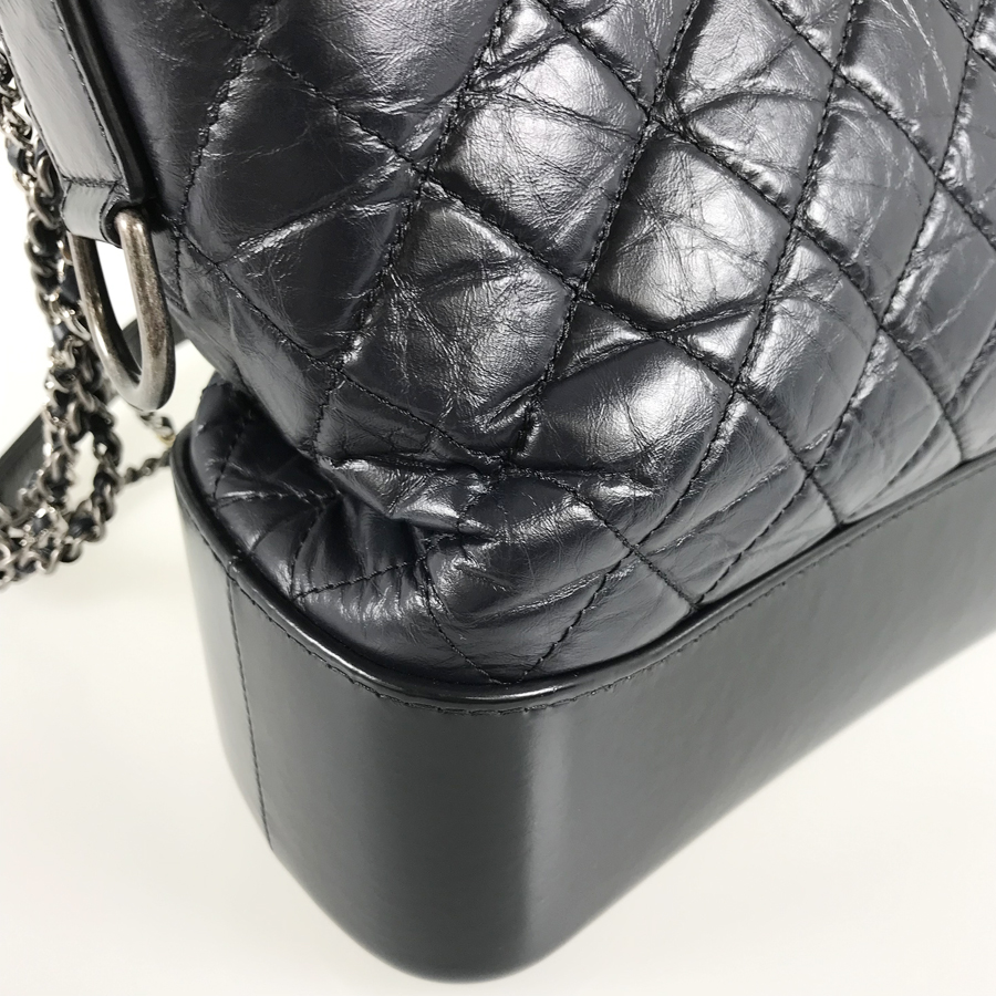 シャネル ショルダーバッグ