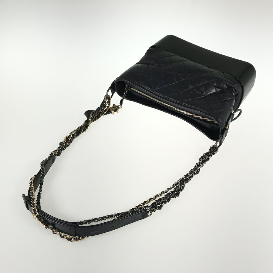 シャネル ショルダーバッグ