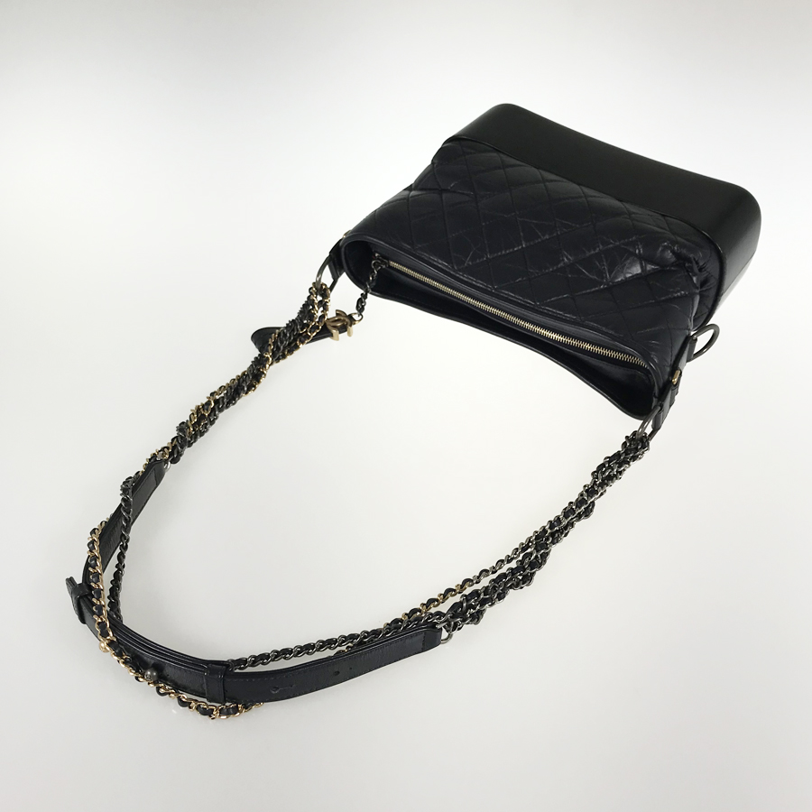 シャネル ショルダーバッグ