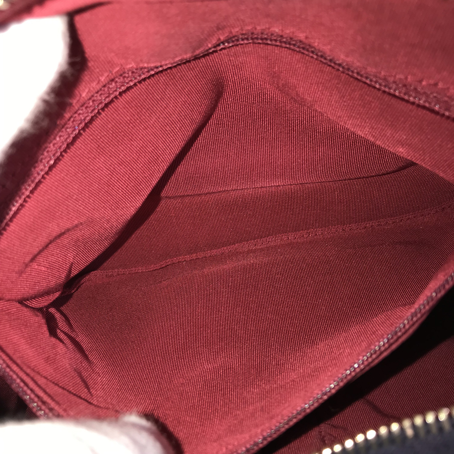 シャネル ショルダーバッグ