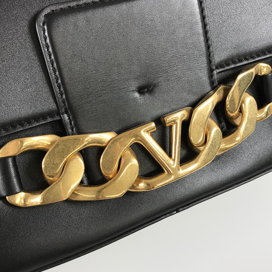 ヴァレンティノ ガラヴァーニ ショルダーバッグ