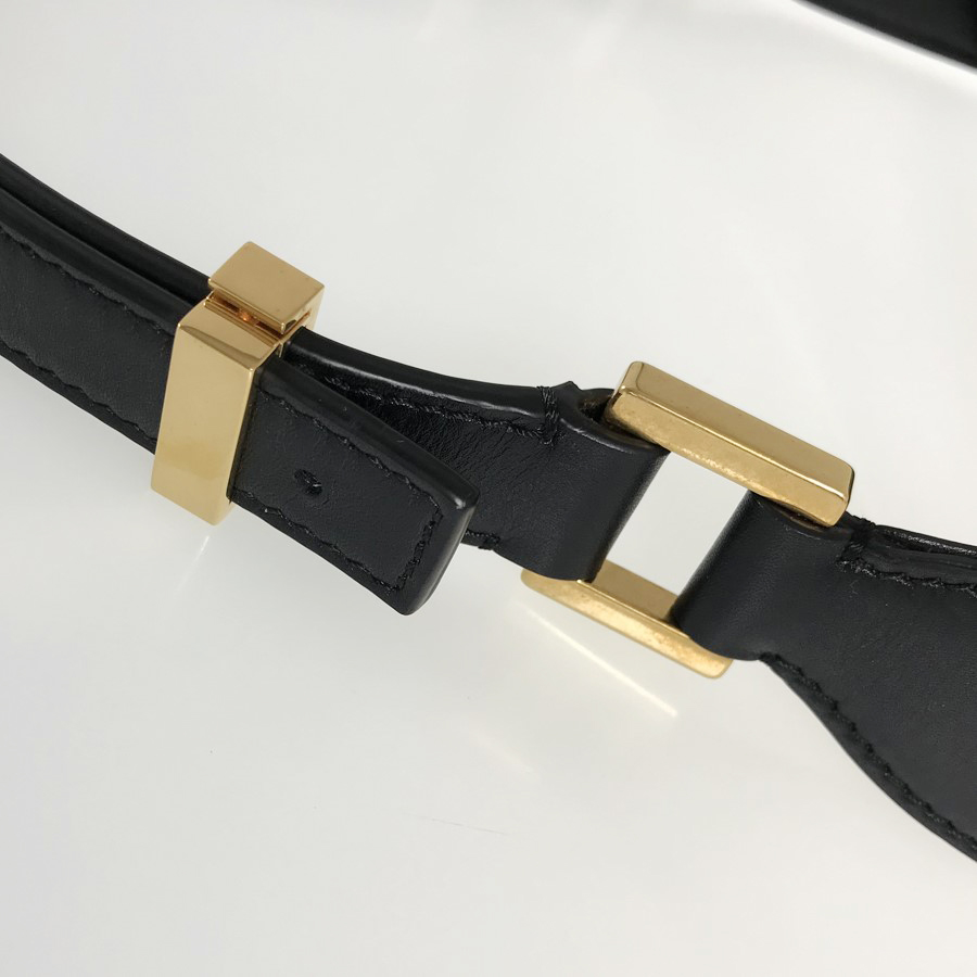 ヴァレンティノ ガラヴァーニ ショルダーバッグ