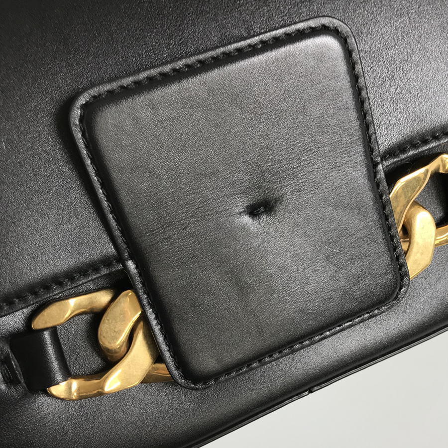 ヴァレンティノ ガラヴァーニ ショルダーバッグ