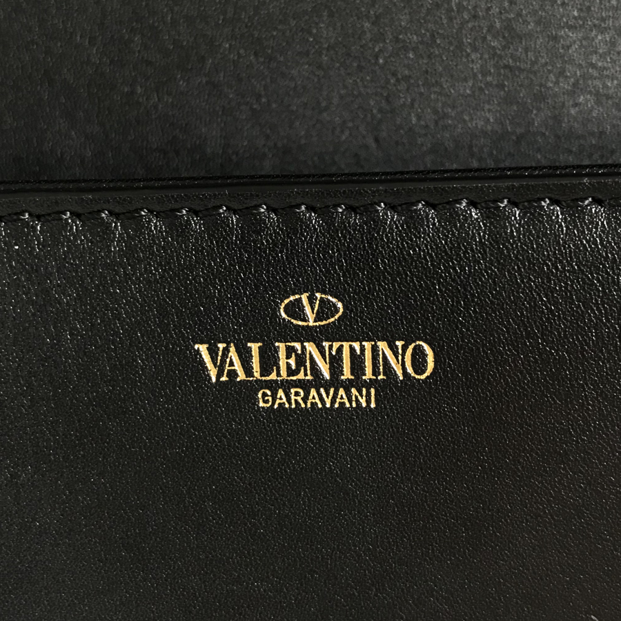 ヴァレンティノ ガラヴァーニ ショルダーバッグ