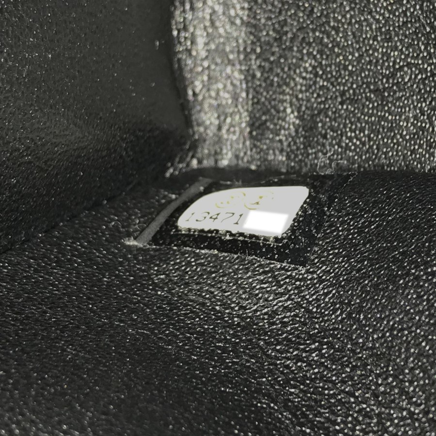 シャネル ショルダーバッグ