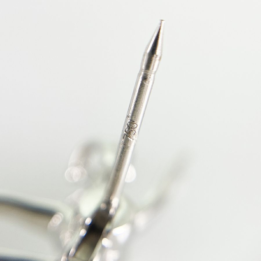 タサキ ブローチ