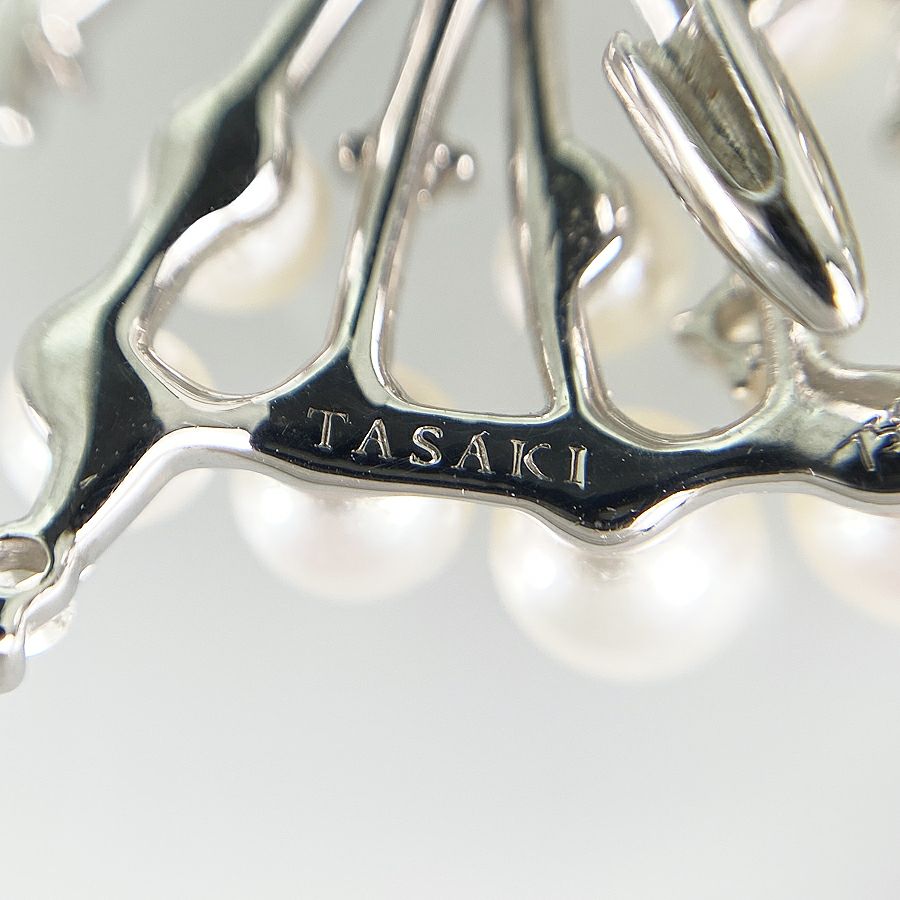 タサキ ブローチ