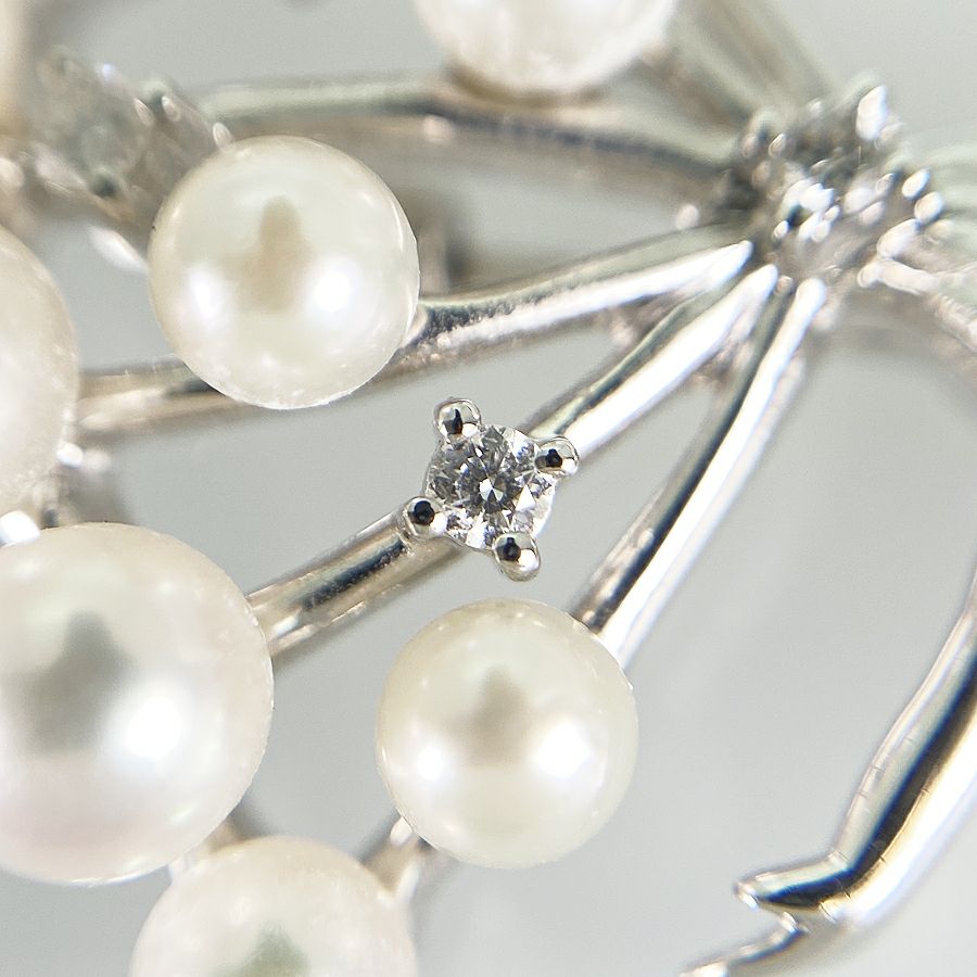 タサキ ブローチ