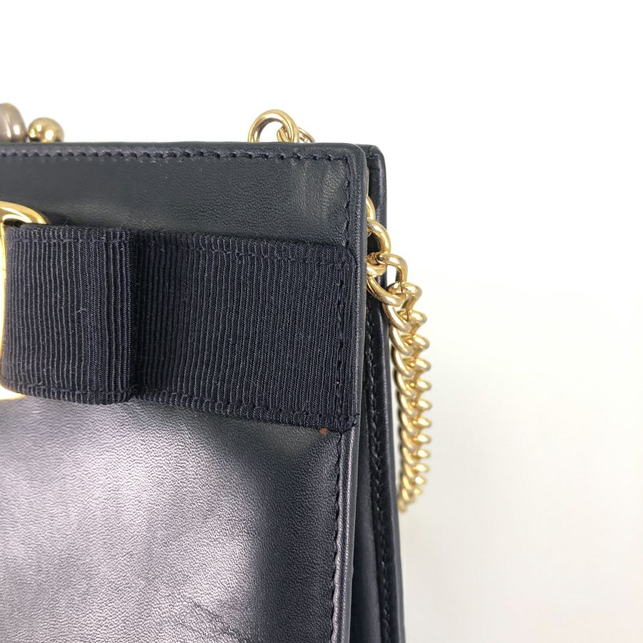 サルヴァトーレフェラガモ ショルダーバッグ